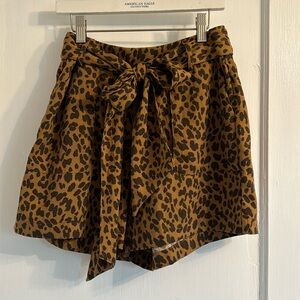 Very cute leopard shorts with belt